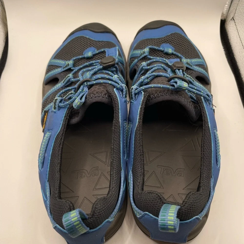 Teva Manatee Black and Blue Hiking water Sandals mens size 5